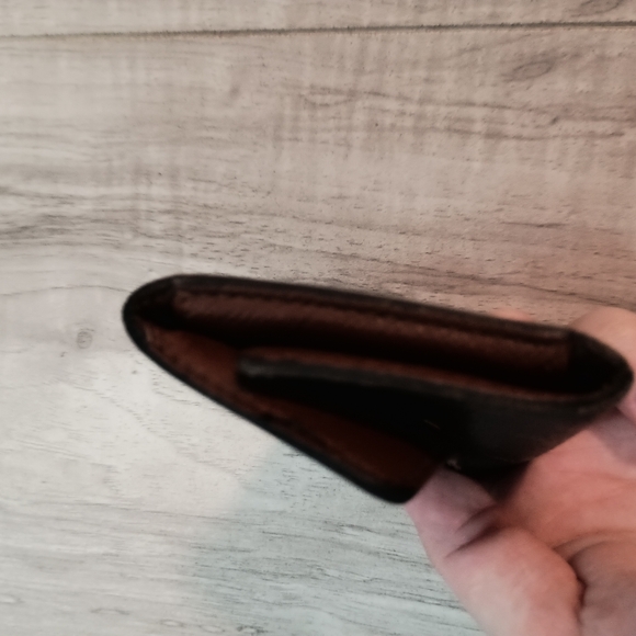 Louis Vuitton Key Case Monogram Multicle 6 - Picture 4 of 8